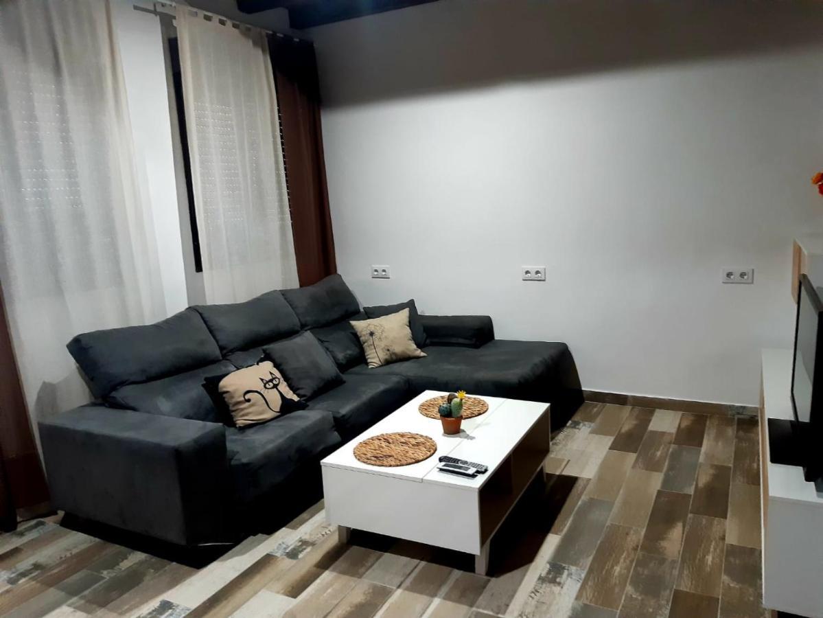 Apartamentos Callampa Torrejon el Rubio Bagian luar foto