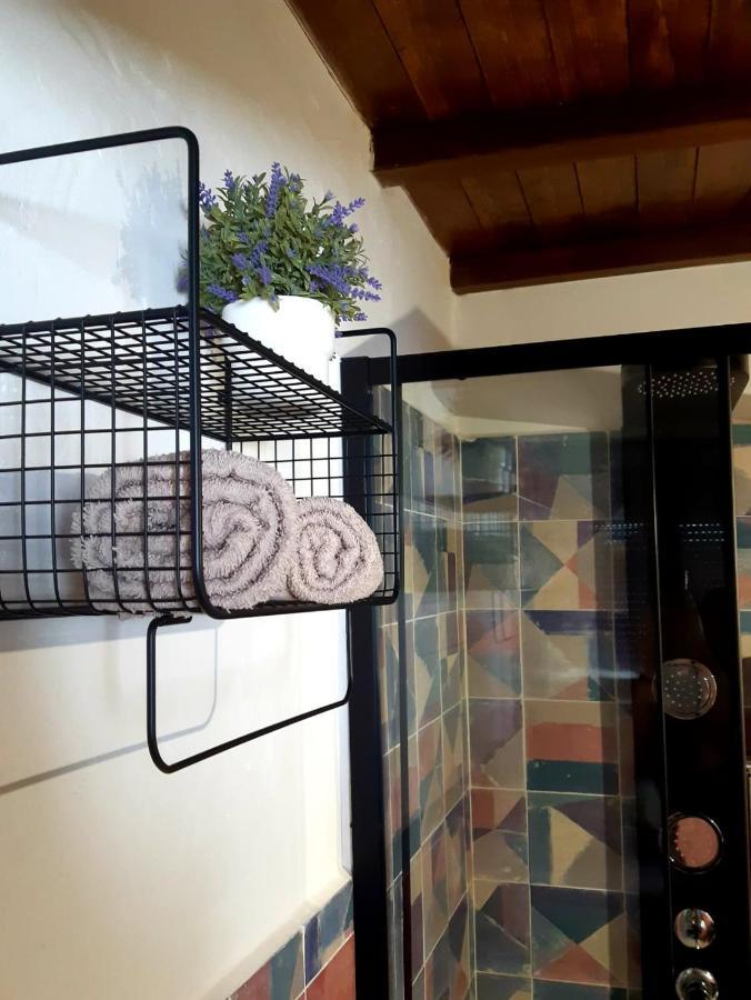 Apartamentos Callampa Torrejon el Rubio Bagian luar foto