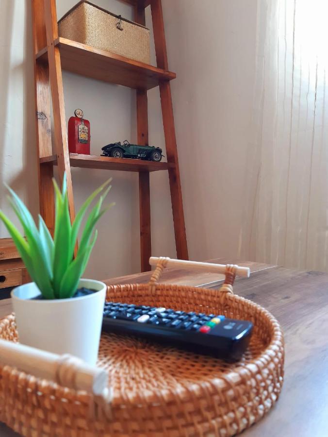 Apartamentos Callampa Torrejon el Rubio Bagian luar foto